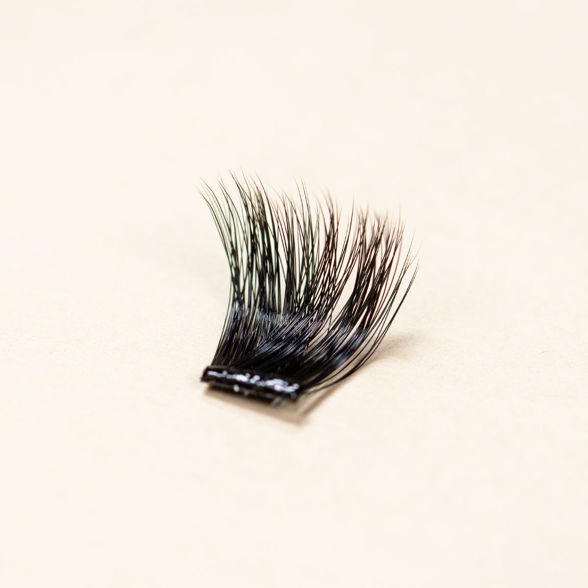 Single lashes 16mm | Whispy Extreme Cluster